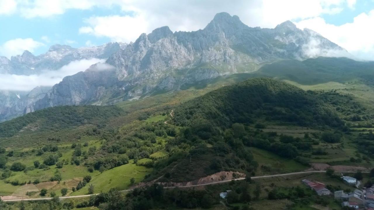 Casa Rural Pambuches Soto De Valdeon Esterno foto
