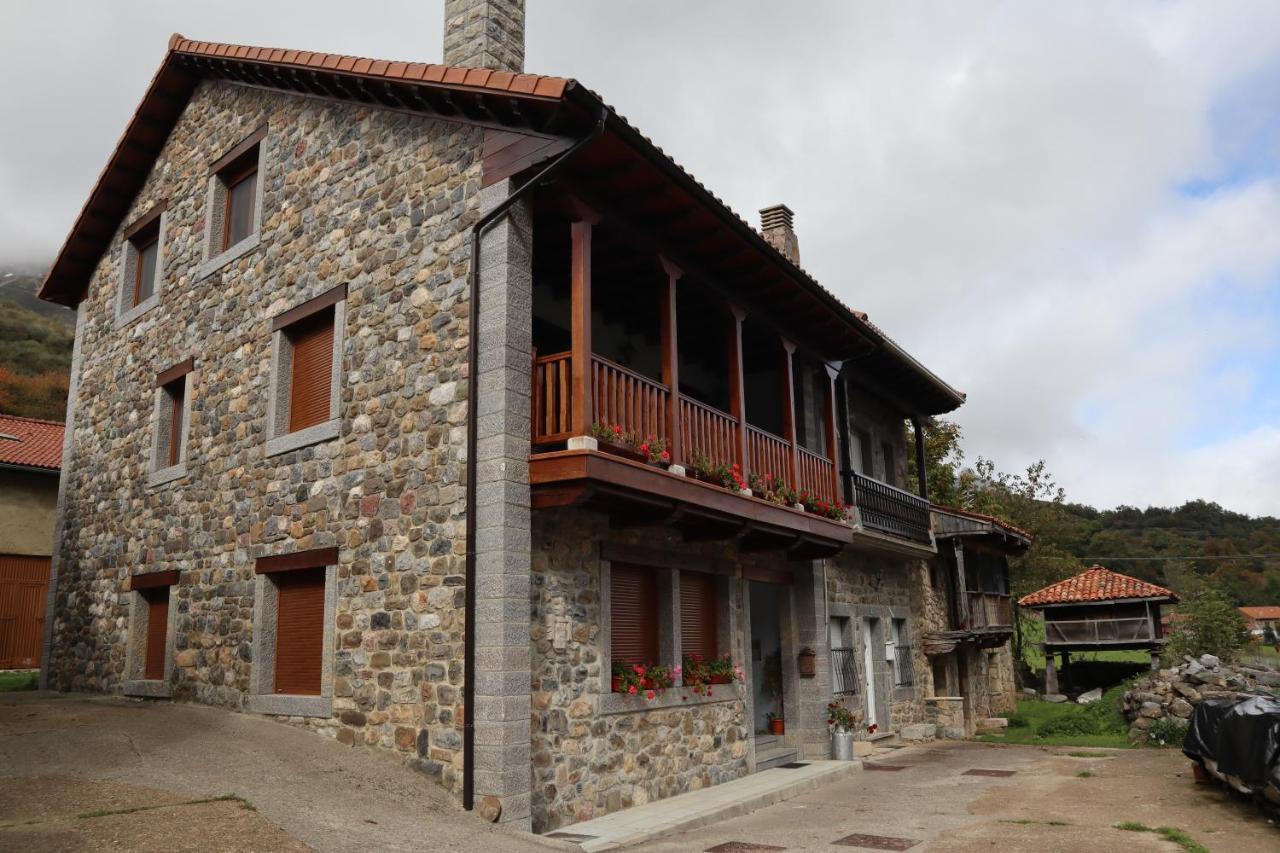 Casa Rural Pambuches Soto De Valdeon Esterno foto